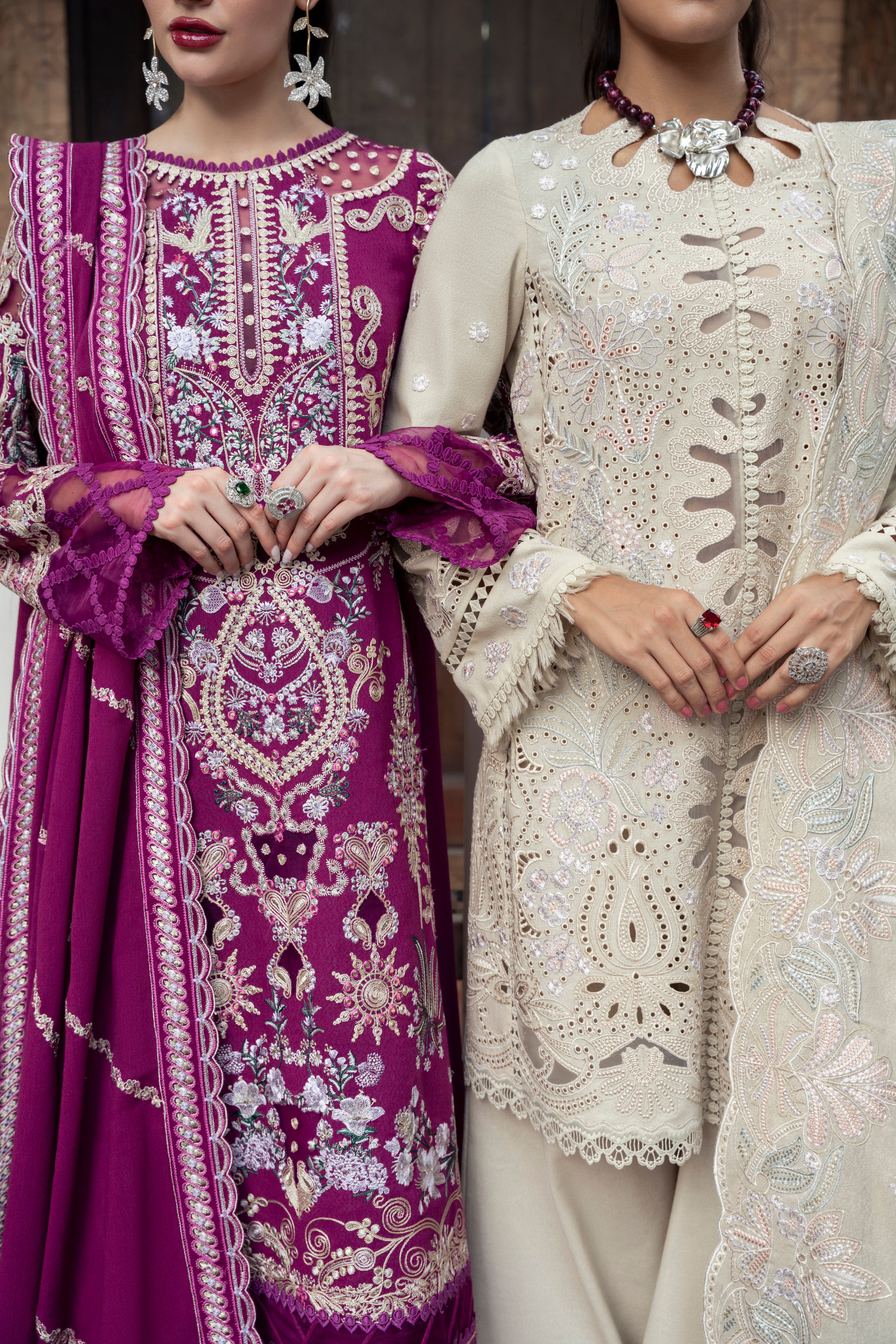 Maui luxury pret 3-piece outfit featuring baroque motifs and lace sleeves