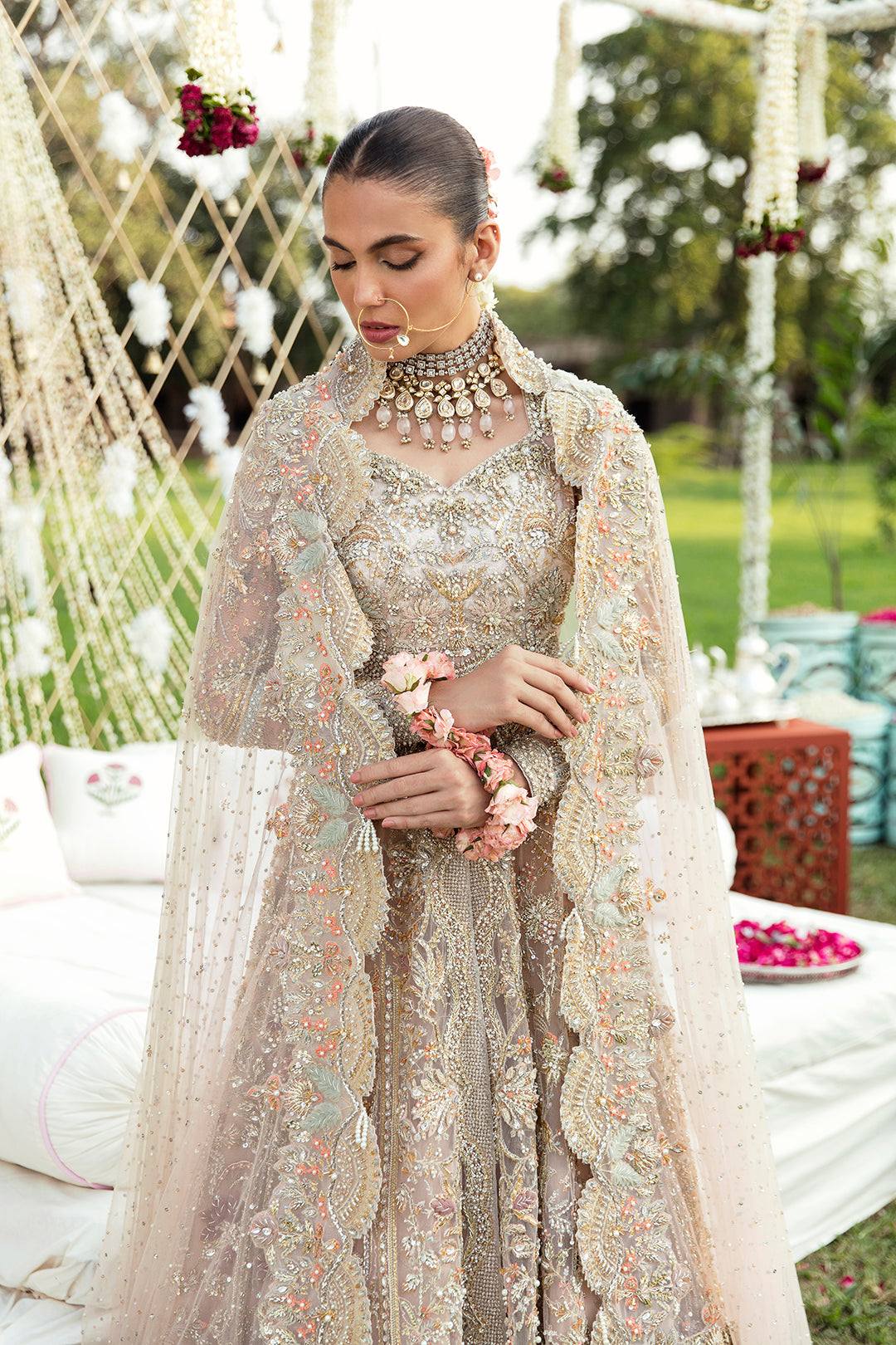 Perrta bridal outfit with embroidered net fabric and flowing dupatta – Pakistani luxury fashion.